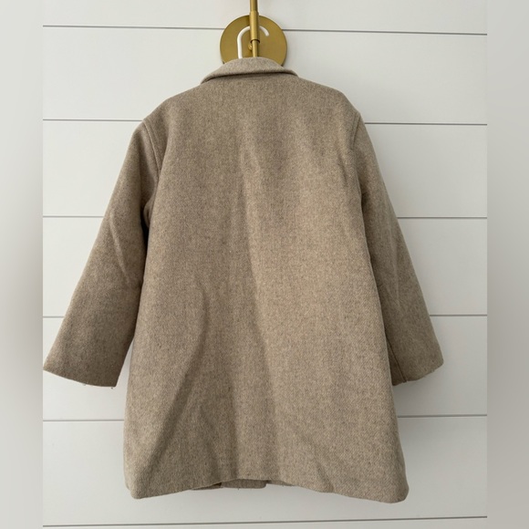 Girl coat with buttons - Picture 2 of 3